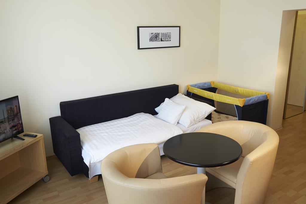 Hotel Laterum Печ Екстер'єр фото