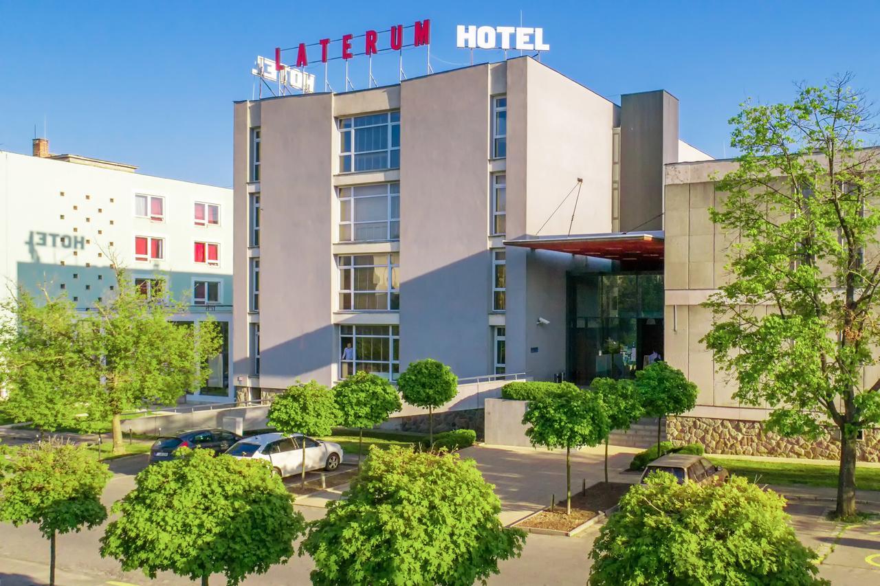 Hotel Laterum Печ Екстер'єр фото